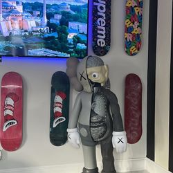4ft Kaws 