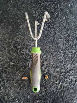 Hand Cultivator Tiller Rake Tool