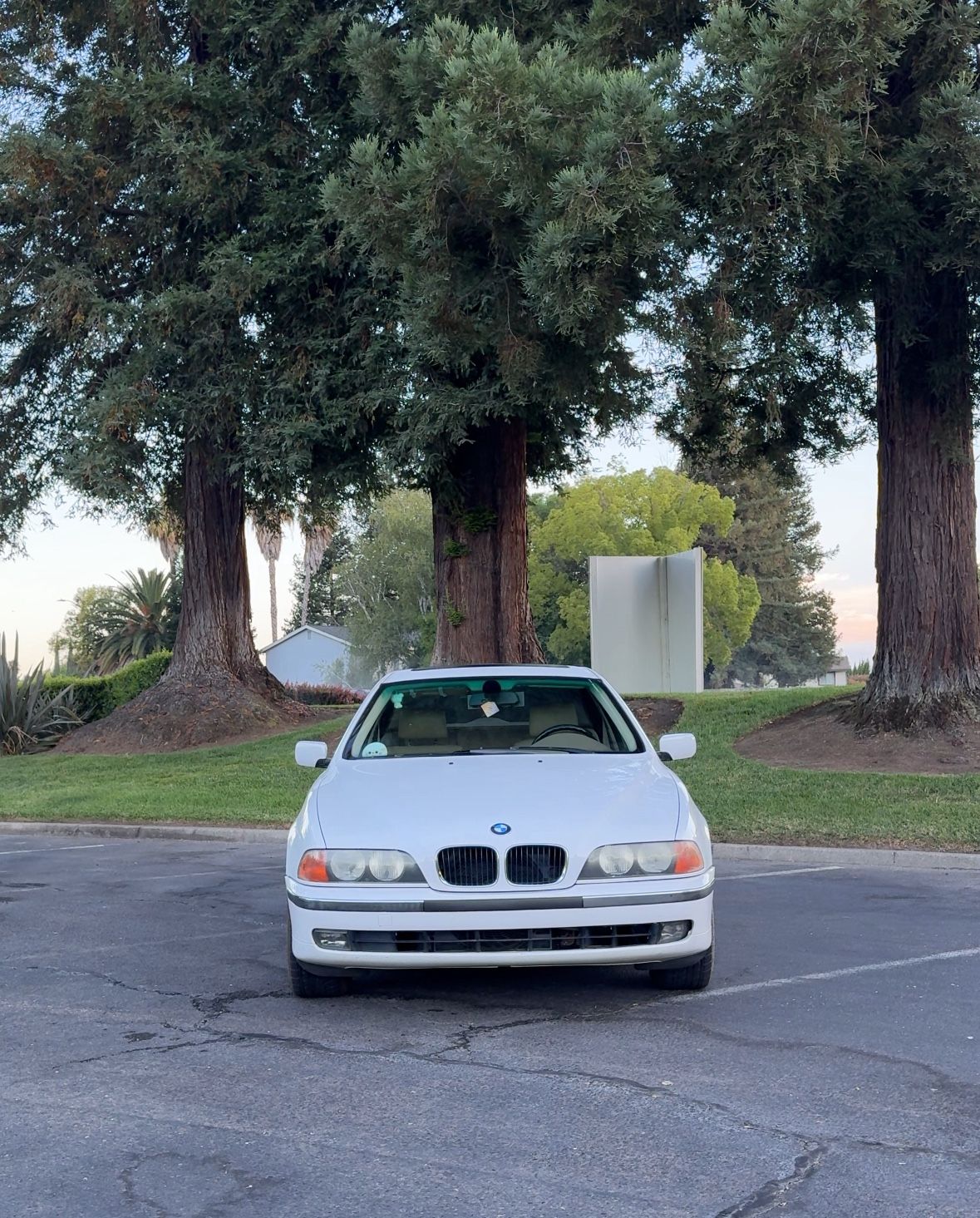 2000 BMW 528i
