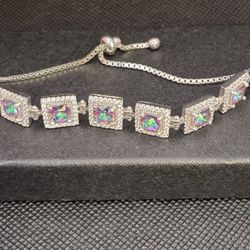 Beautiful Bracelet With Box 