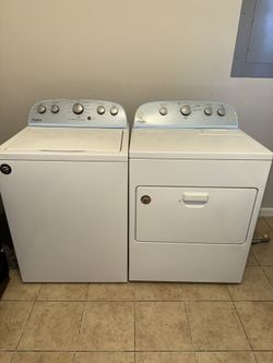 Very nice whirlpool washer and dryer set everything work good only $400 boht 