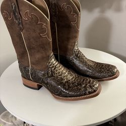 Snakeskin boots size 11 mens