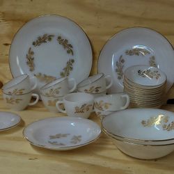 Is federal milk glass golden wheat dish set