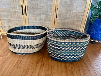 2 woven baskets set