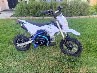 110cc 4 stroke fully automatic electric start dirt bike (GAS )