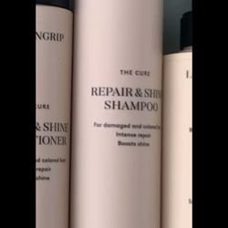 Lowengrip “Repair and Shine Shampoo” 8.5 fl oz