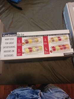 Condiments on ice bar