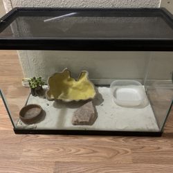 pet tank 24in x 13in x 17in