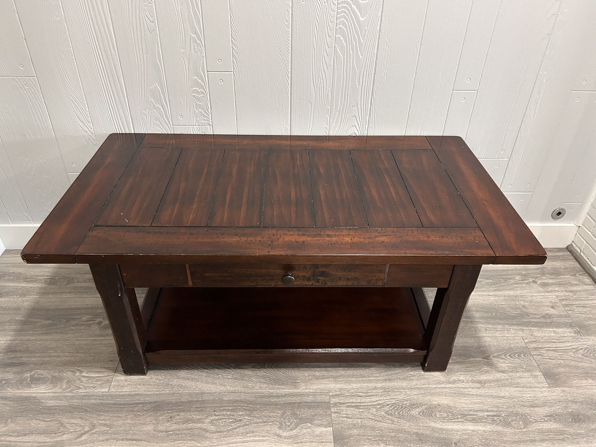 Coffee Table & End Tables