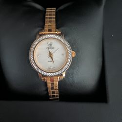Women's Gucci Watch 