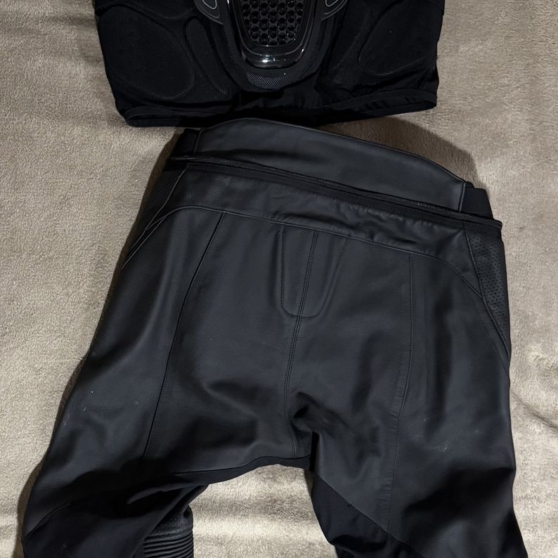 Alpinestars KR-1 Back Protector & Missile V2 Leather Pants Airflow and vest
