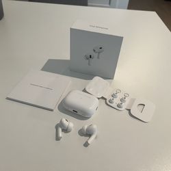 Apple AirPods Pro (2nd Gen) w/ Cleaning Kit