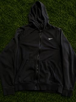 Nike Zip-Up Hoodie 🖤