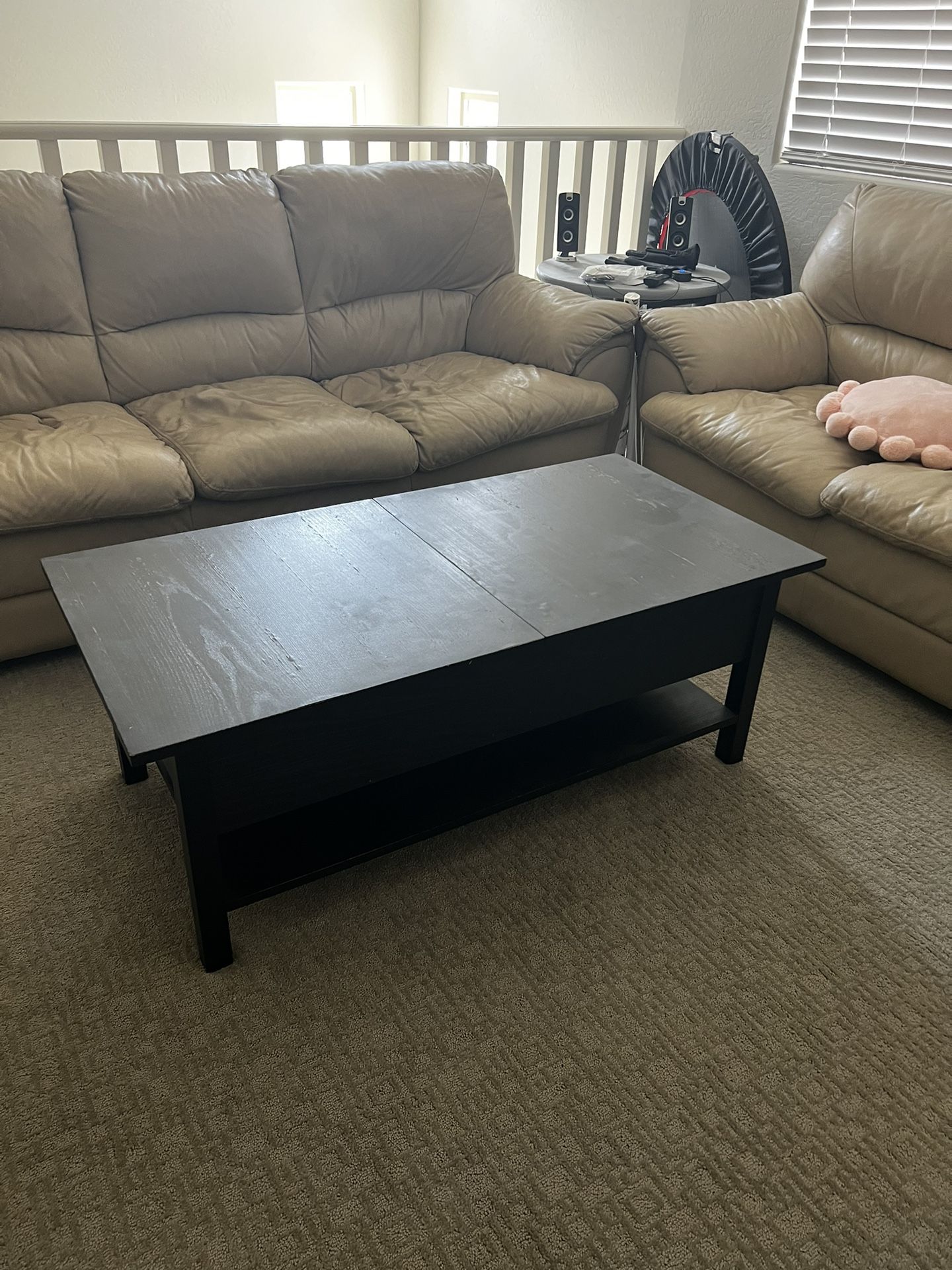 Expanding Coffee Table With Shelf And Storage