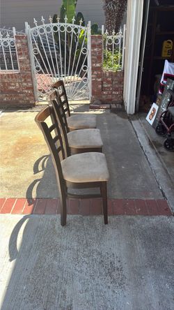 4 wooden chairs