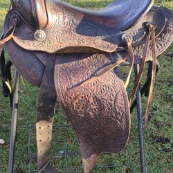 Old Vintage Western Saddle - Yard Art/Decoration