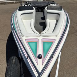 Beautifully Restored 1989 Cee Bee Avenger 21’ River Boat Head Turner New 150 Etec