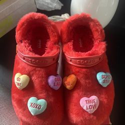 Sweethearts x Crocs Classic Sweethearts Fur Sure