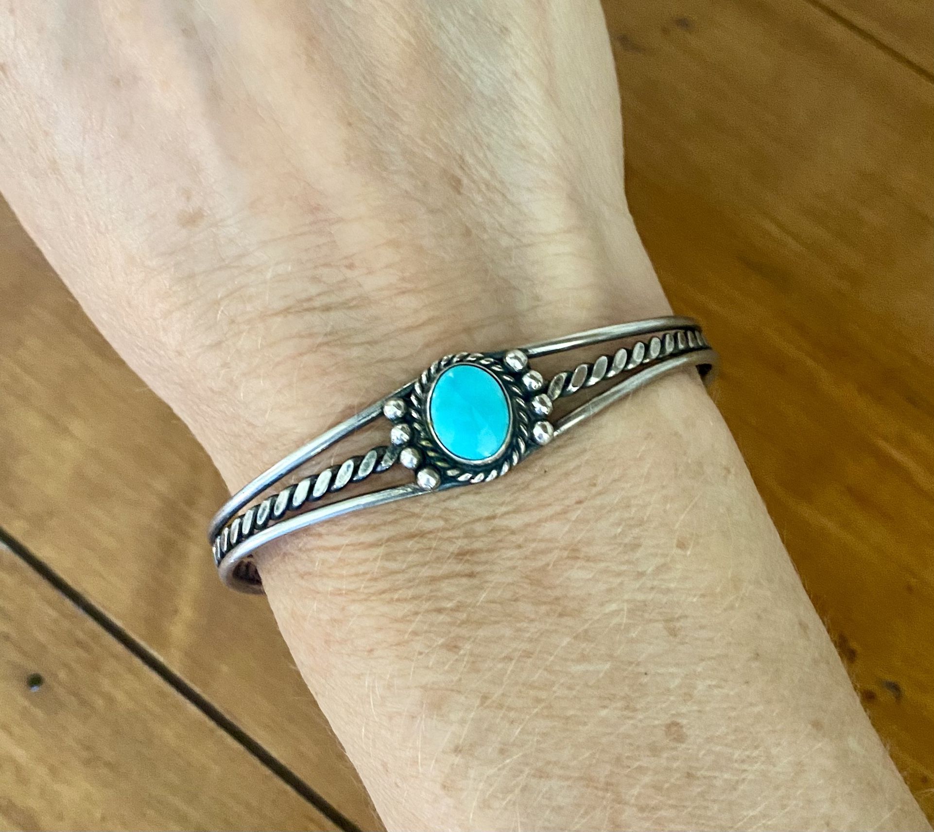Vintage Sterling Silver and Turquoise Bracelet size 6 3/4”