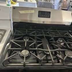 Kenmore Gas Stove W/5 Burners
