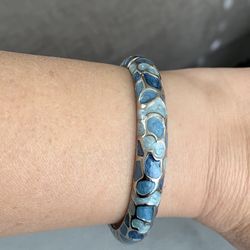 Colorful blue tone bangle with silver.