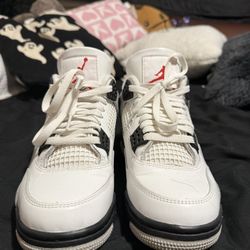 Nike Air Jordan 4s