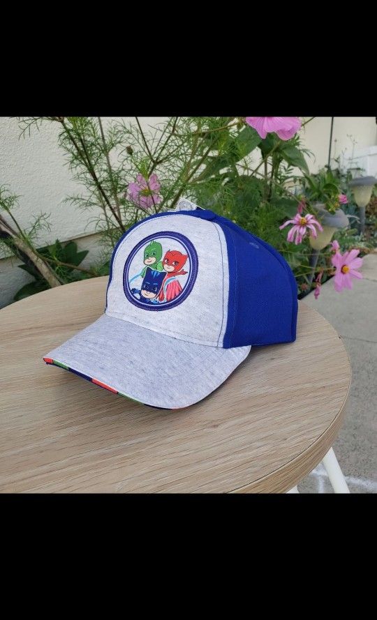 New PJ Masks hat cap baseball Toddler / Child size Superhero
***Bonus gift included***
Brand new with tags
Comes from a pet-free and smoke-free home.