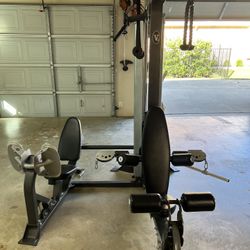 Hoist  V2 With leg press