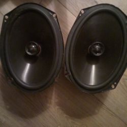 Phoenix Gold 6x9 And 6.5 In Speakers 