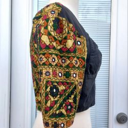 Embroidered Mirrored Floral Cotton Hook-and-Eye-Fastened Halter Top