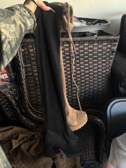 Size 6 1/2 boots 2 tones both $20
