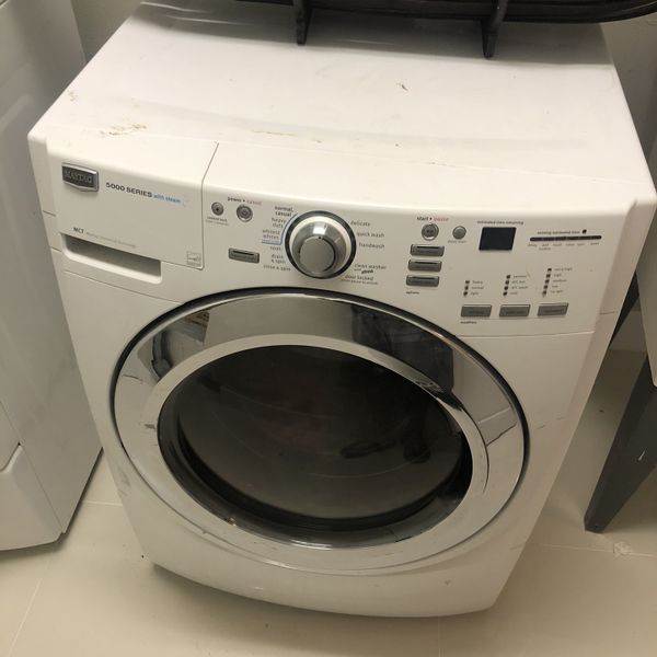 Maytag 5000 Series Washer And Dryer With Steam for Sale in Fort