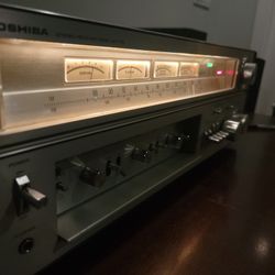 TOSHIBA STEREO RECEIVER MODEL SA-775