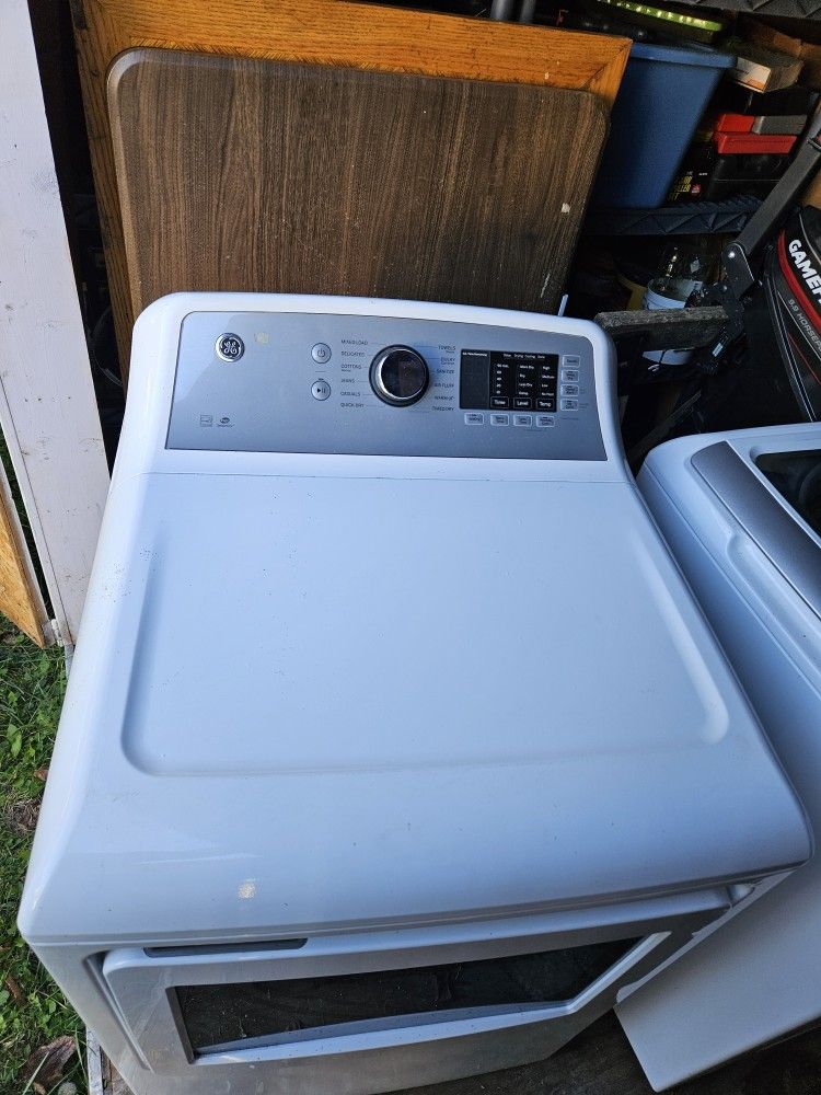 Washer & Dryer - GE