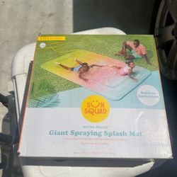 Spraying Splash Mat