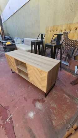 Tv stand 47 inches