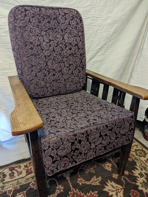 Stickley style recliner