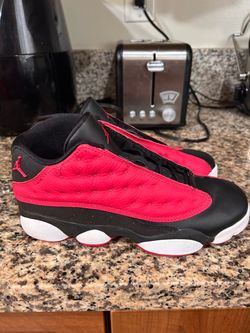 Air Jordan’s 13 Retro Very Berry size 7y