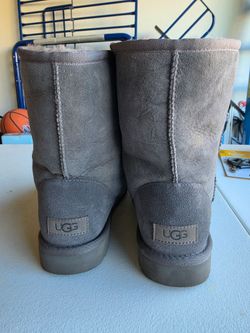 UGG Classic Short Boots Gray