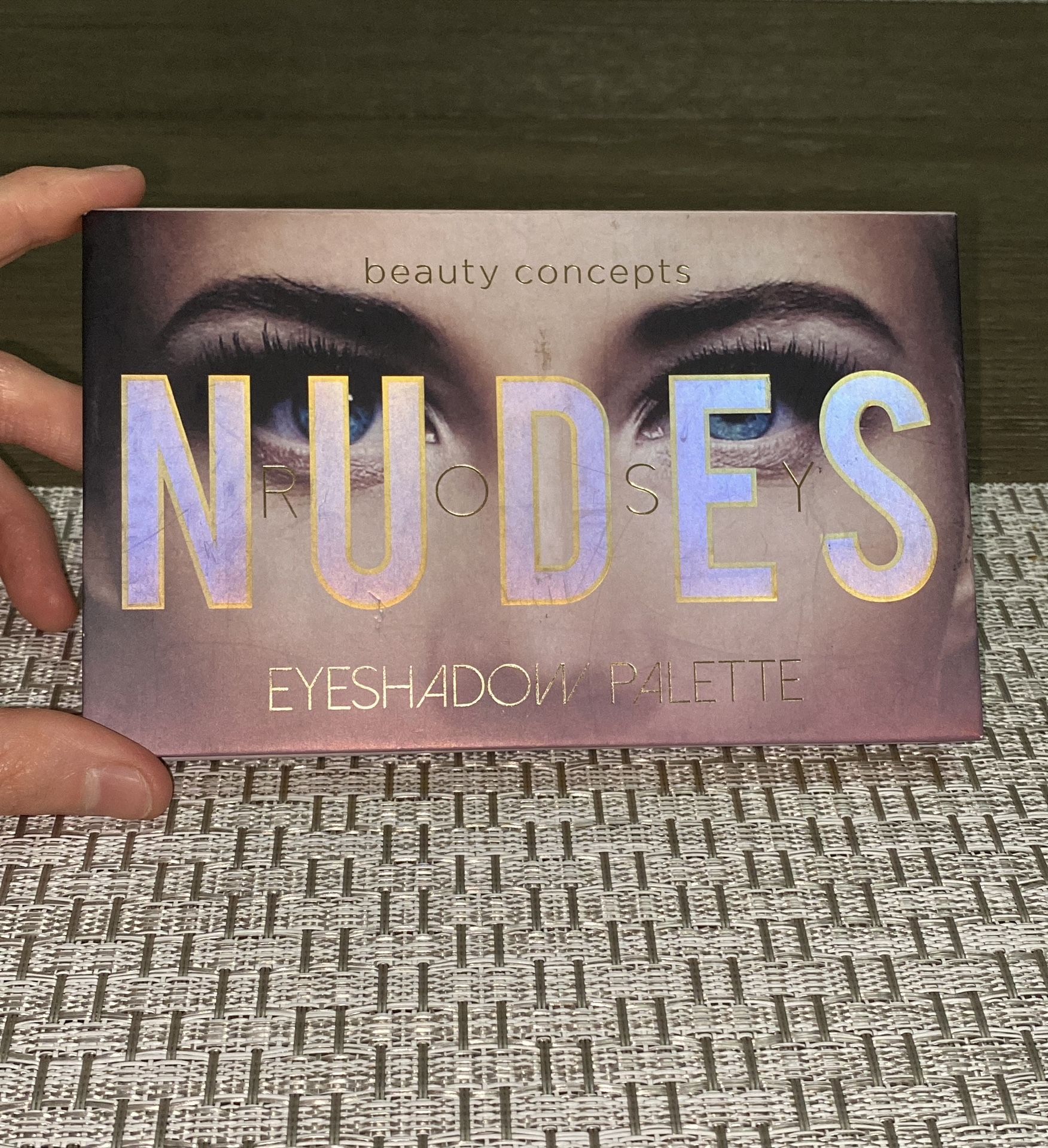 Beauty Concepts Nudes Rosy Eyeshadow Palette
