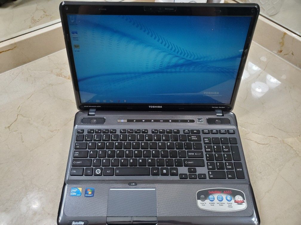 TOSHIBA SATELLITE-A665-EXCELLENT CONDITION