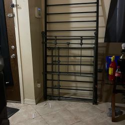 Twin Bed 