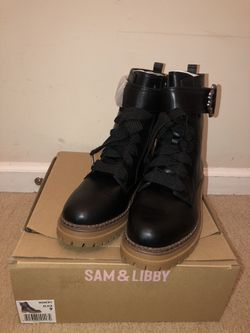 Women’s Boots Size 9 
