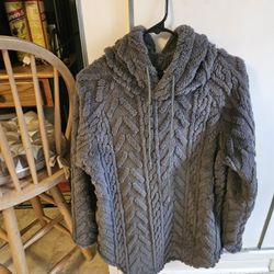 Women's Winter Sweater with Hoodie Size XXL 