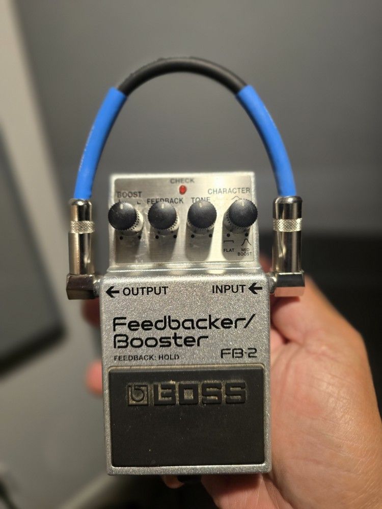 Boss feedbacks Booster Guitar Pedal