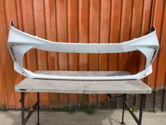 Front bumper Toyota Camry LE 2025-2026. OEM.