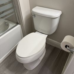 Sterling Elongated, Toilet ,White  In Excellent Condition