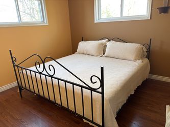 King bed with mattress and box spring