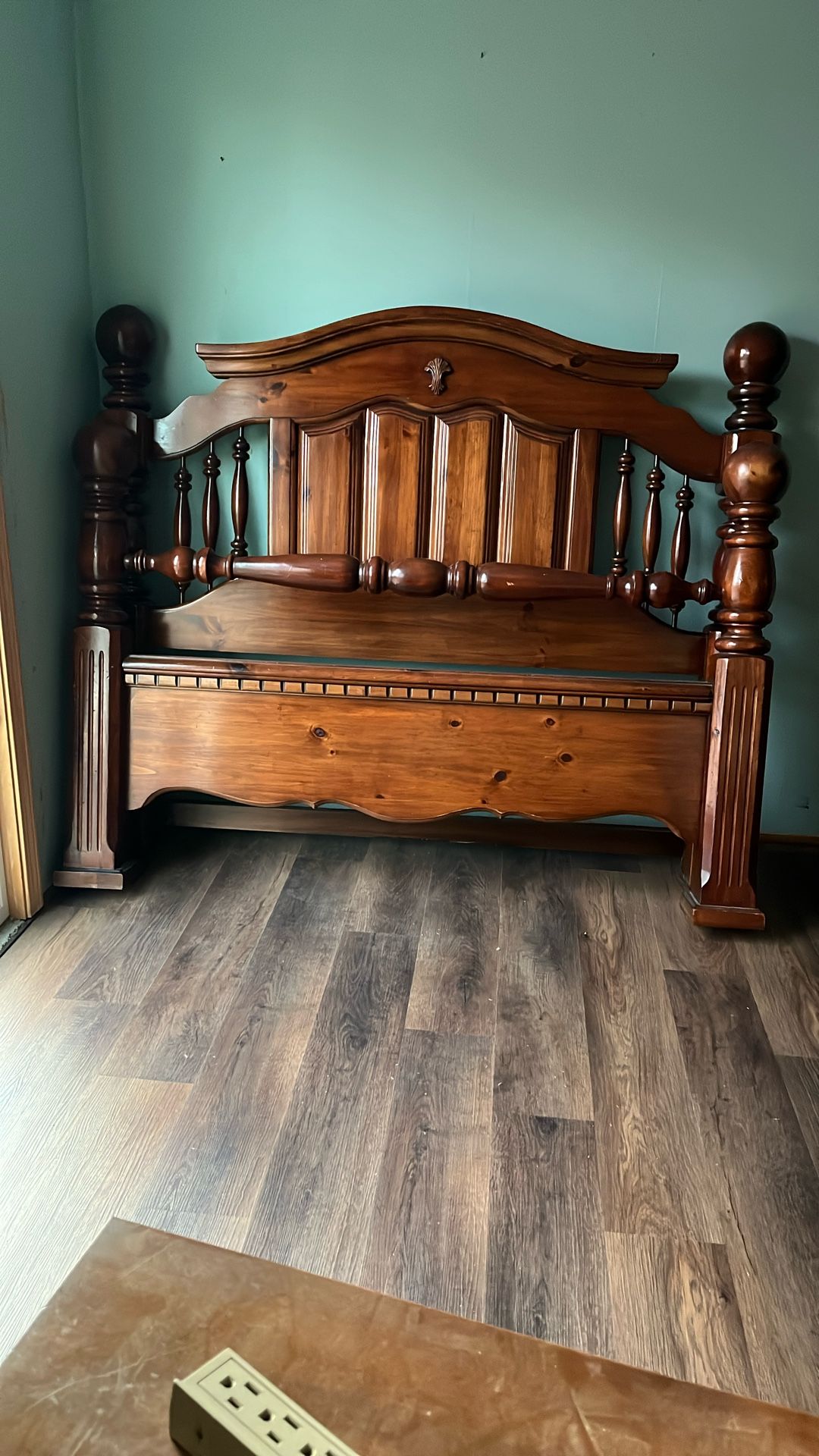 Headboard And Footboard 