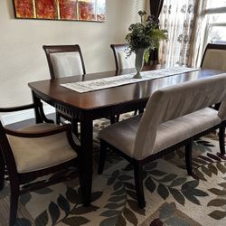 6-Piece Dining Table Set With Bench 
